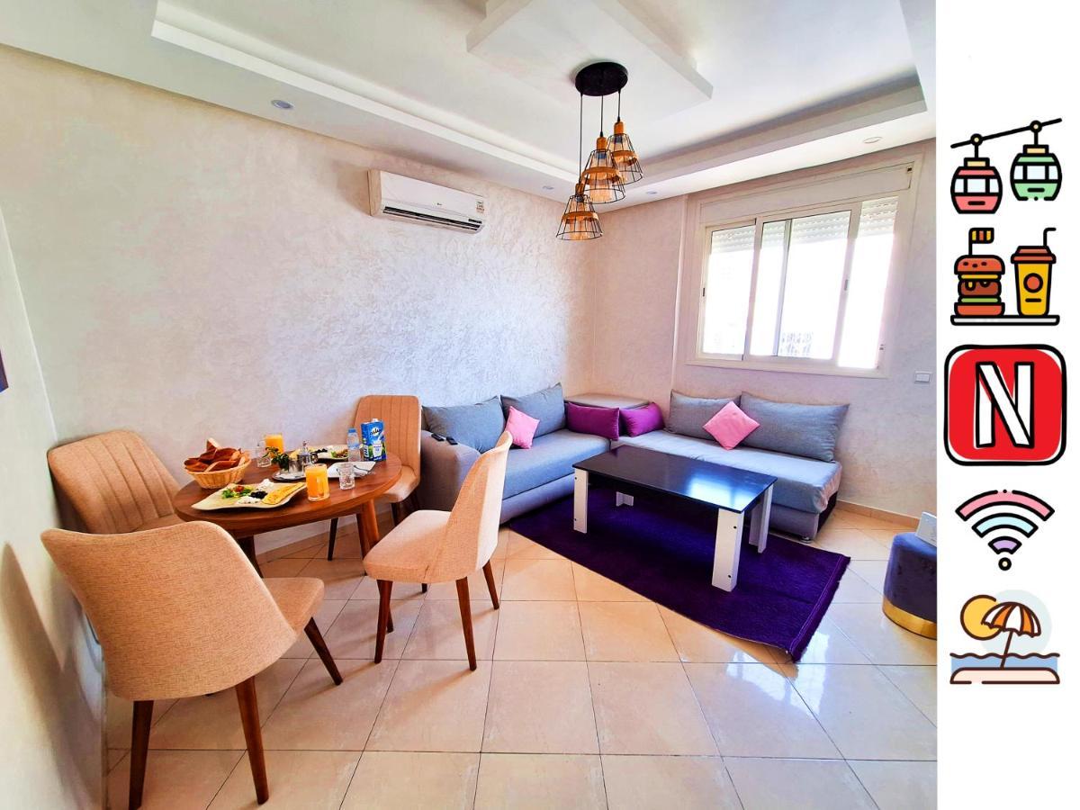 Great Location Flat Calm & Chocolat Gift *